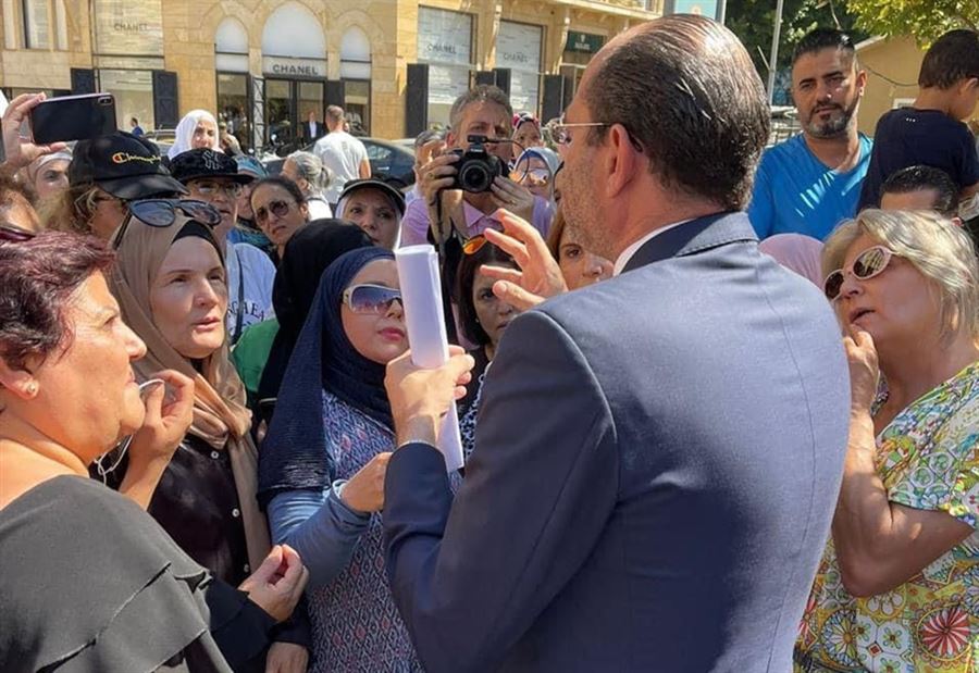 مراد ينضم لاعتصام الاستاذة المتعاقدين