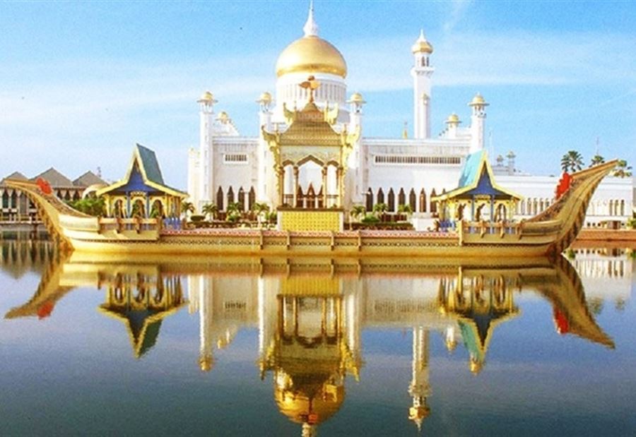 دولة مسلمة تتراجع عن إعدام المثليين