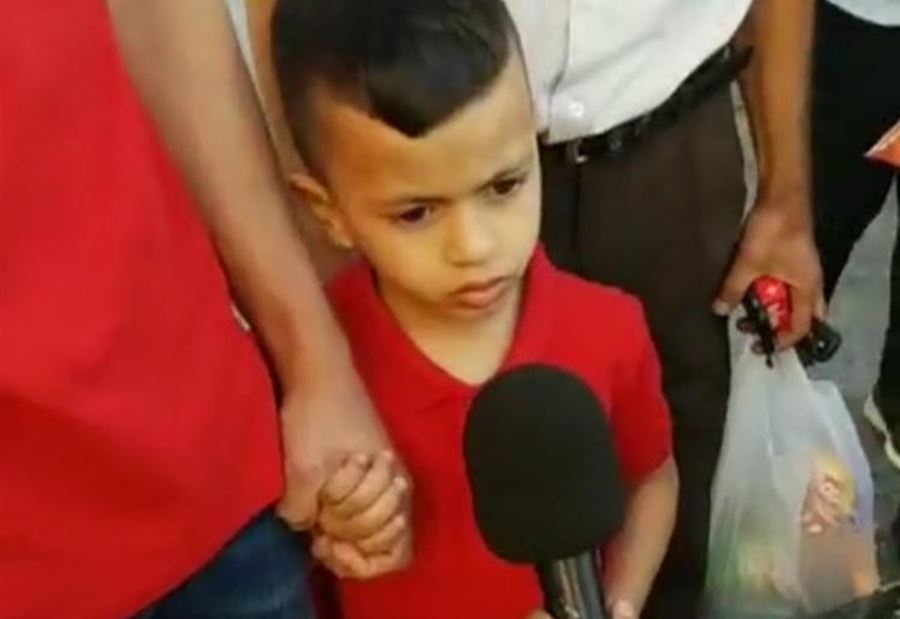 بالصور: إسرائيل تحقق مع طفل فلسطيني عمره 4 سنوات 