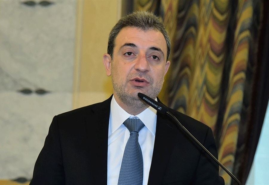 "درة التكنوقراط الثمين"... أبو فاعور يُهاجم "التيّار"