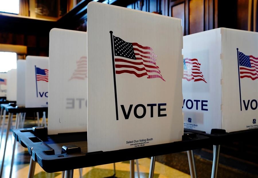 ليلة انتخابية مرهقة... استطلاعات متباينة ومنافسة حادة بين هاريس وترامب ليلة انتخابية مرهقة... استطلاعات متباينة ومنافسة حادة بين هاريس وترامب