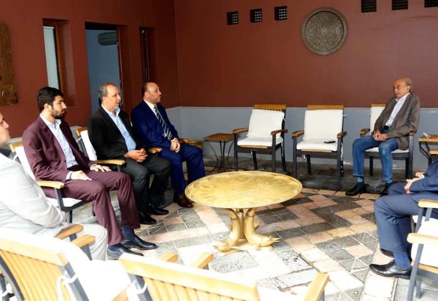 جنبلاط اتصل ببوغدانوف... ورسالة من هنيّة
