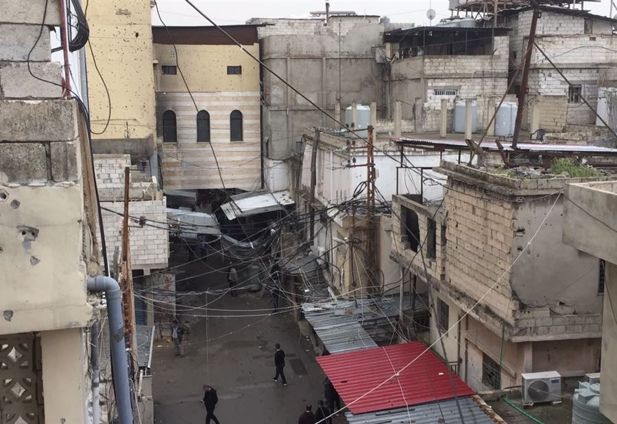 نجاة عائلة من انهيار سقف منزلها