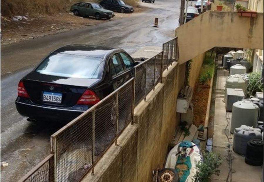 بعد تفاقم الوضع... أهالي منطقة لبنانية يهددون باقفال الطرقات! (صور)