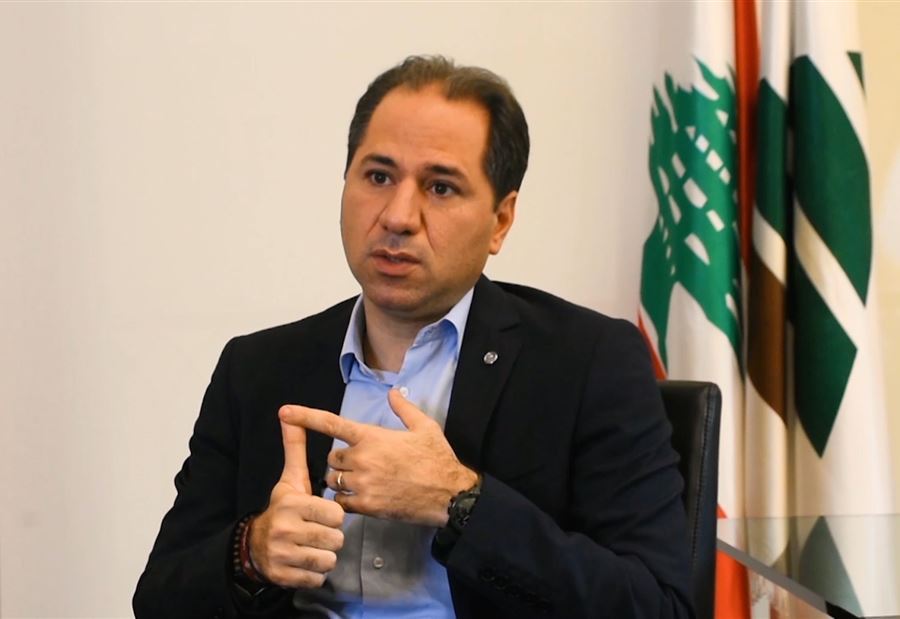 "نحمّله كل ما يحصل في لبنان"... الجميّل يفتحُ النار على حزب اللّه!