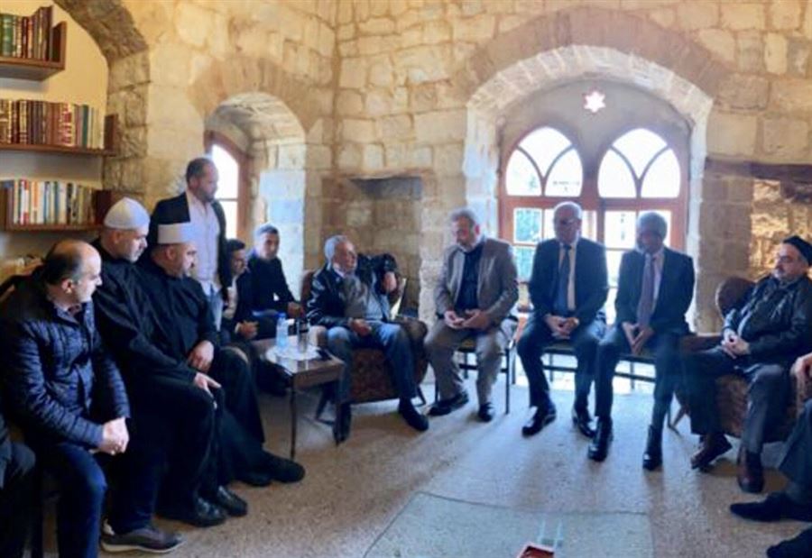 أرسلان لأصحاب مقالع عين دارة: قرار مجلس الوزراء عادل