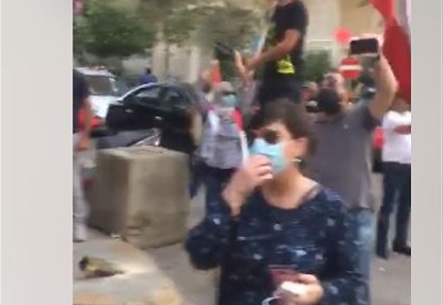 بالفيديو: الثورة أمام بيوت النواب