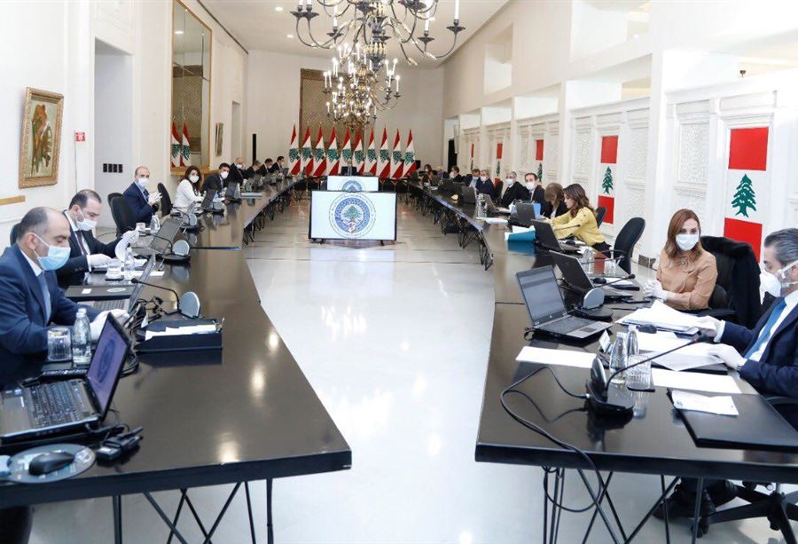 بدء جلسة مجلس الوزراء بغياب وزيرين 
