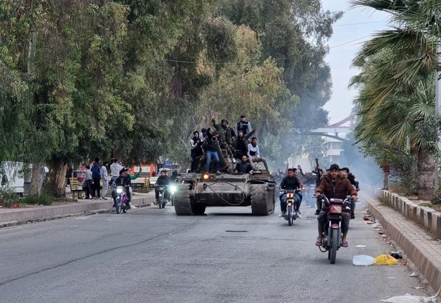 "تشبه ما حدث في لبنان.. فتيل حرب أهلية يشتعل في سوريا"!