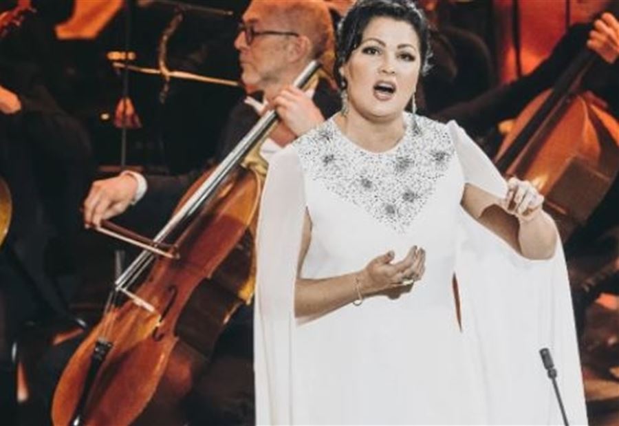 مطربة روسية تدفع ثمن "دعم بوتين"