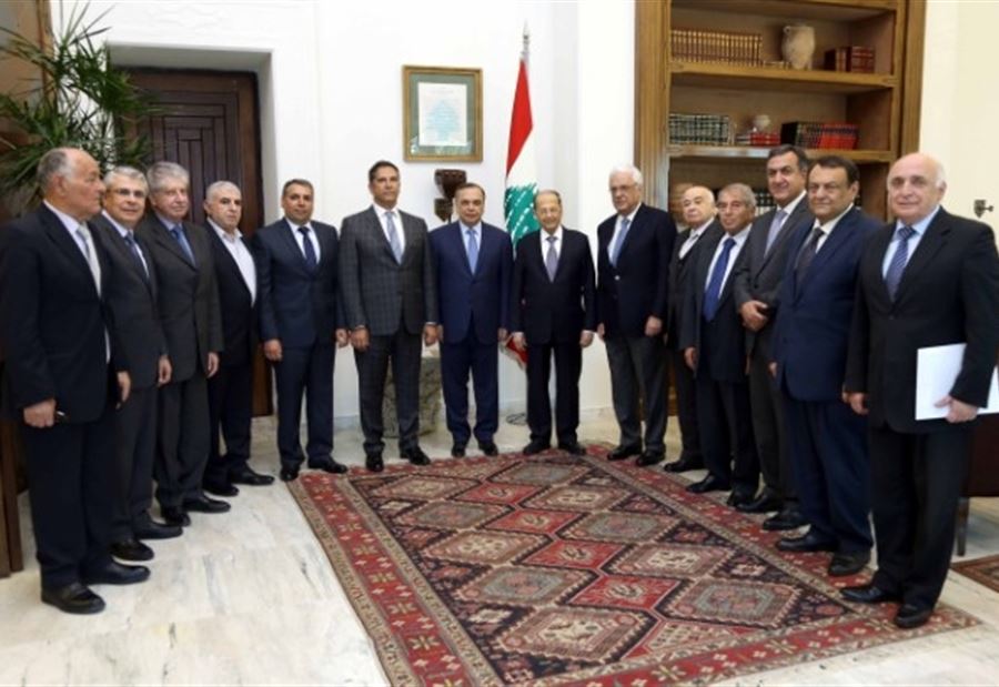 المقاولون يطرحون والرئيس عون يرفض