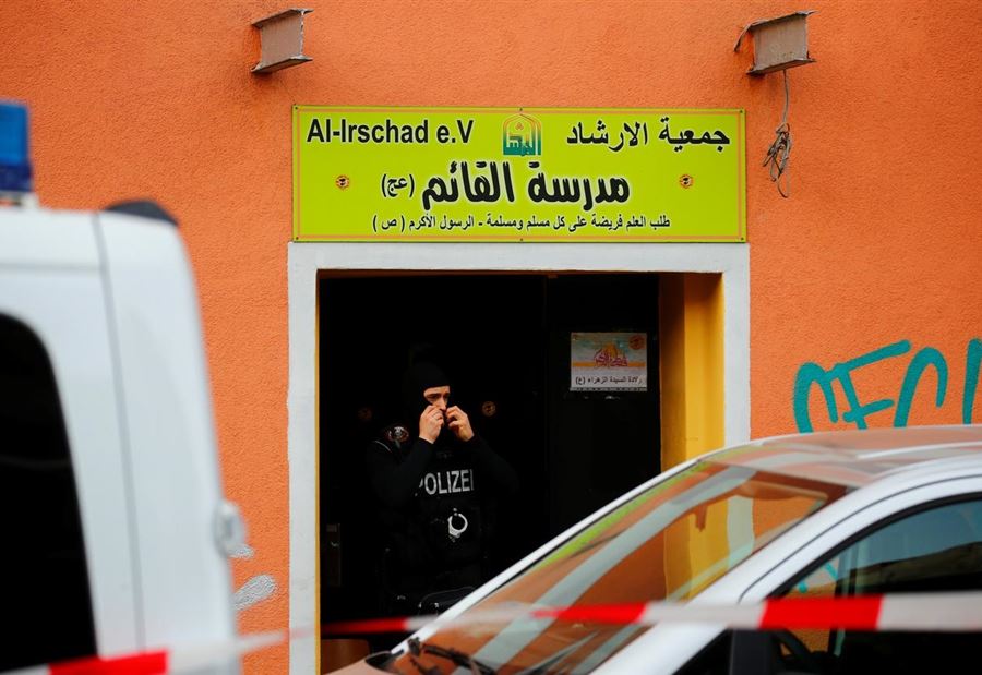 الخناق يَضيقُ حول حزب الله 