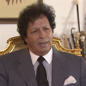 قذاف الدم: القذافي "سيف العرب" والأسد "صمام أمانهم" قذاف الدم: القذافي "سيف العرب" والأسد "صمام أمانهم"