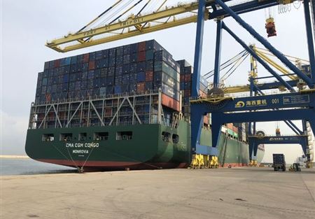 وصول السفينة CMACGM CONGO الى مرفأ طرابلس 