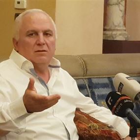 "يريدون تكسير رأس ميشال ضاهر ورأس ميشال ضاهر لا يتكسر"