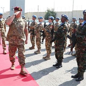 العماد عون في مقر قيادة قوات الأمم المتحدة في لبنان