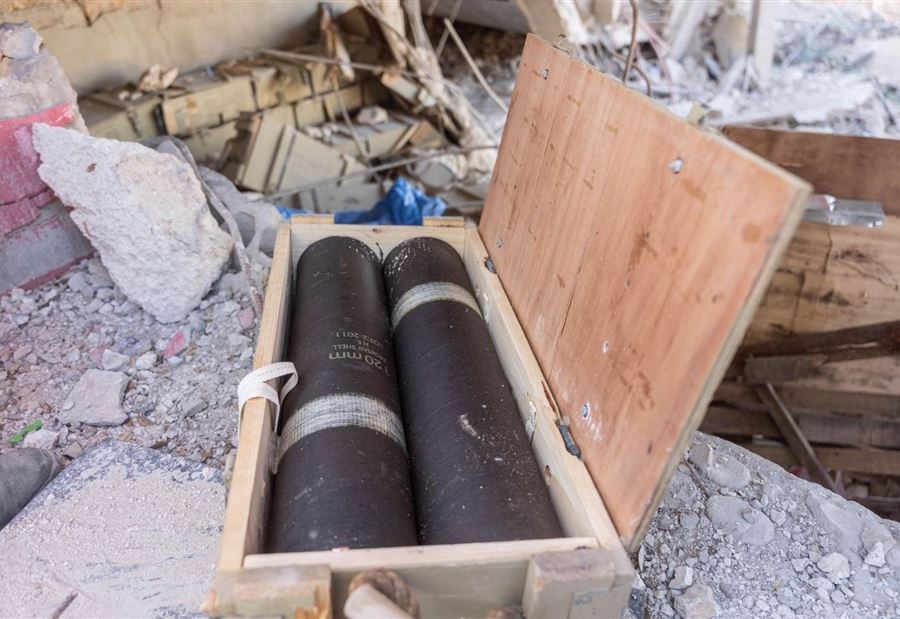 تحت الأرض... أدرعي يزعم العثور على مستودعات! (فيديو) تحت الأرض... أدرعي يزعم العثور على مستودعات! (فيديو)