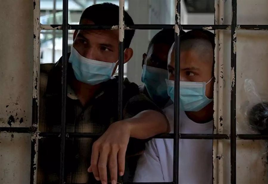 بالأرقام... حصيلةُ "كورونا" في السجون بالأرقام... حصيلةُ "كورونا" في السجون