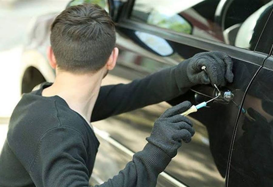 رئيس اتحاد بلديات بعلبك يتعرض لـ"السرقة"