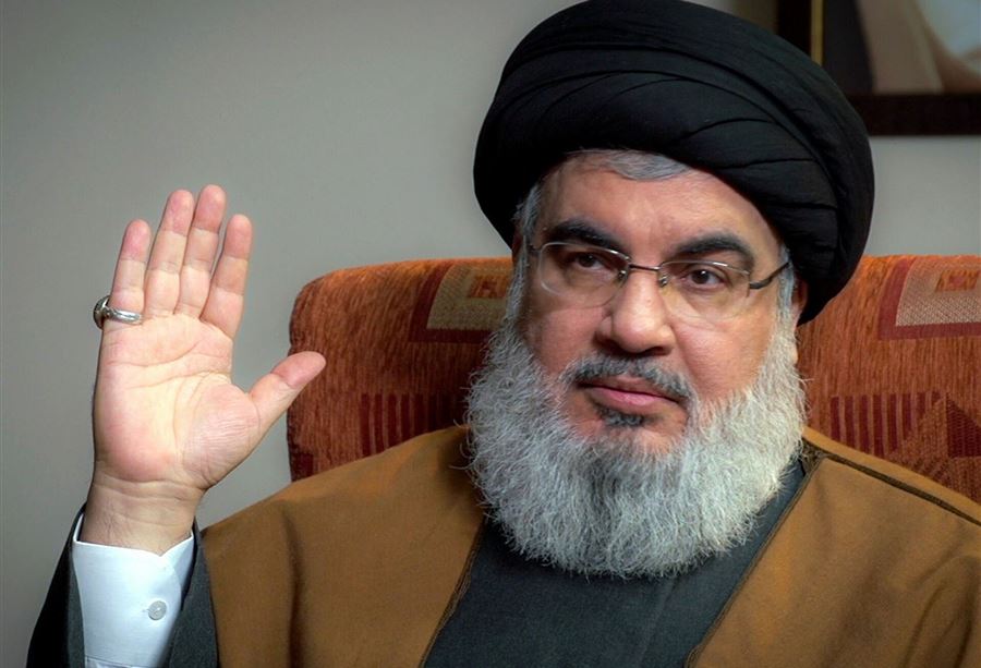 نصرالله يهدي خاتمه لزوجة إعلامي!