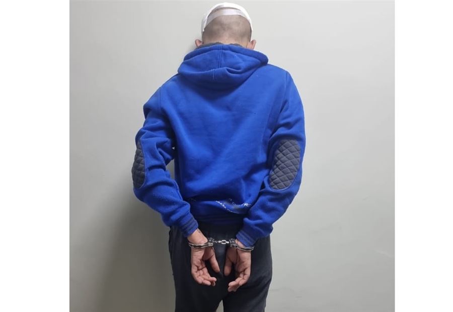 من أخطر المطلوبين بعمليات سلب وسرقة... "سوري" في قبضة "الأمن" من أخطر المطلوبين بعمليات سلب وسرقة... "سوري" في قبضة "الأمن"