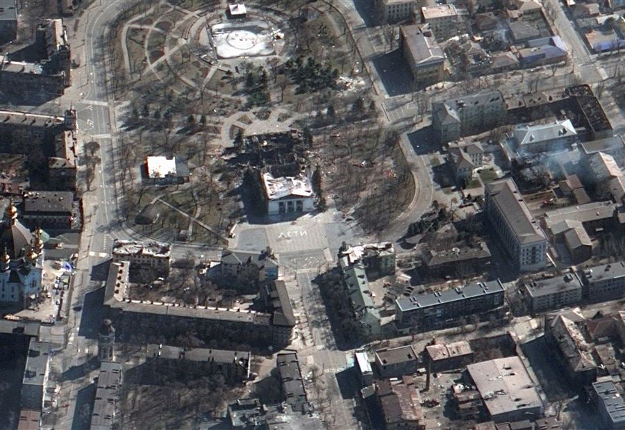 شرطي أوكراني يحذِّر: ماريوبول ستلقى مصير حلب! (فيديو)