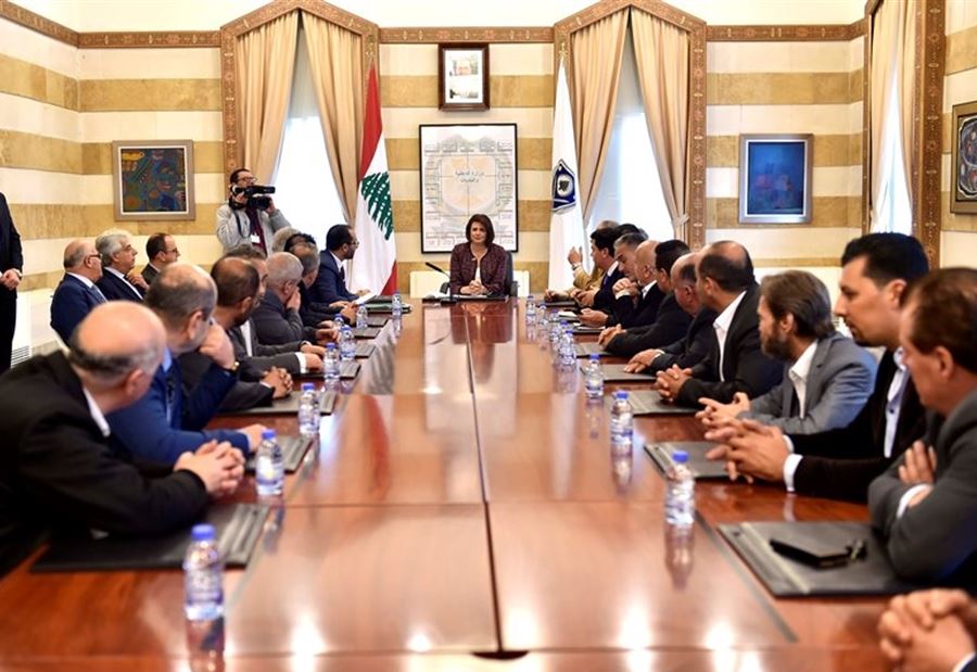 الحسن تسلمت مذكرة بمطالب المخاتير