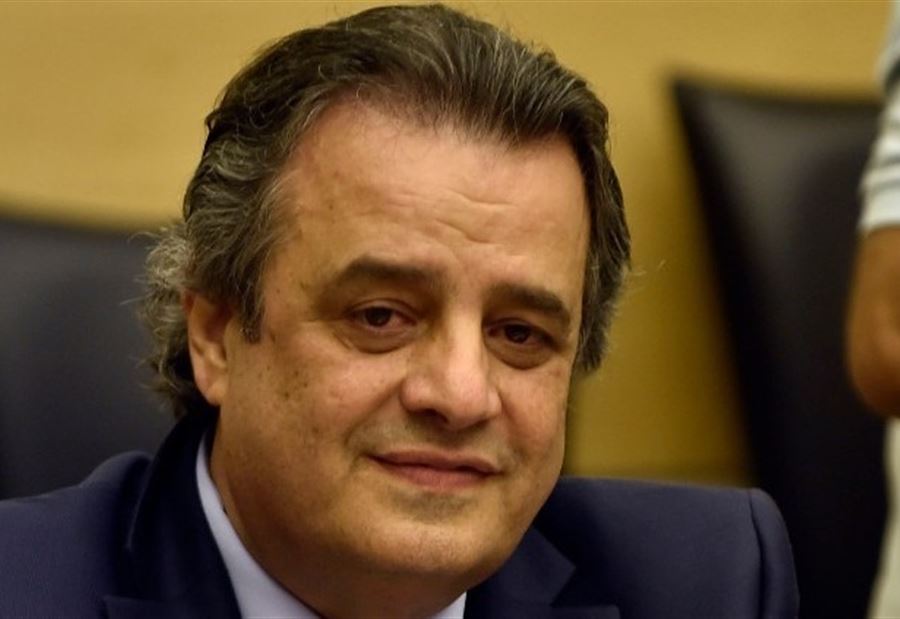 عازار لـ القوات: "ناموا وتركونا نشتغل"
