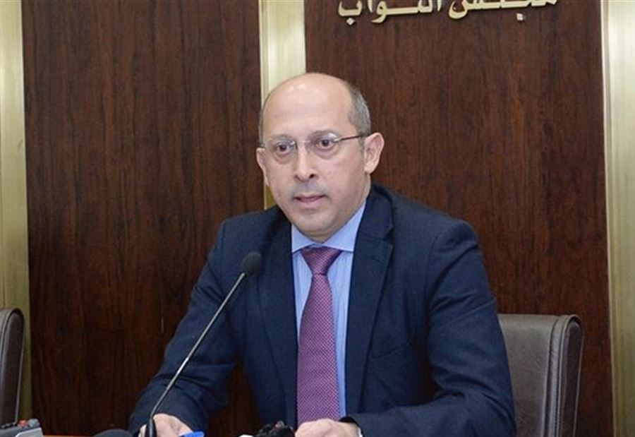 كلام "صادم" من آلان عون عن جهاد أزعور