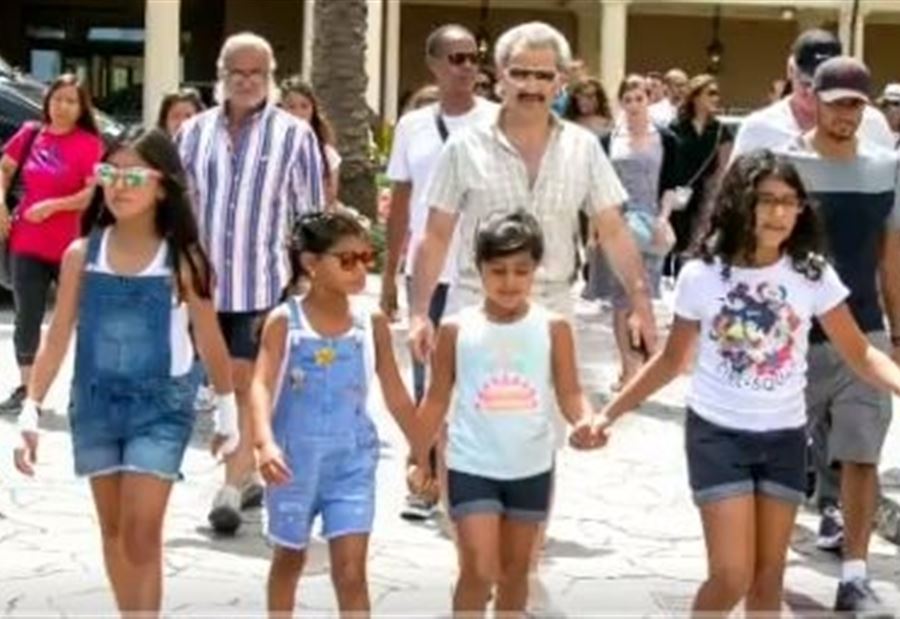بالفيديو: حفيدات الوليد بن طلال يحتفلن بيوم ميلاده بطريقتهن الخاصة