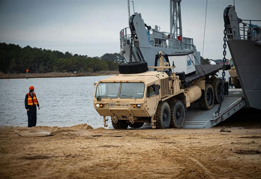 لتوفير المساعدات... البدء ببناء رصيف بحري في غزة! لتوفير المساعدات... البدء ببناء رصيف بحري في غزة!
