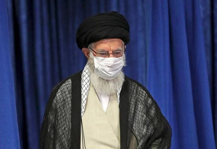 خامنئي يكشفُ موقف إيران من الانتخابات الأميركية