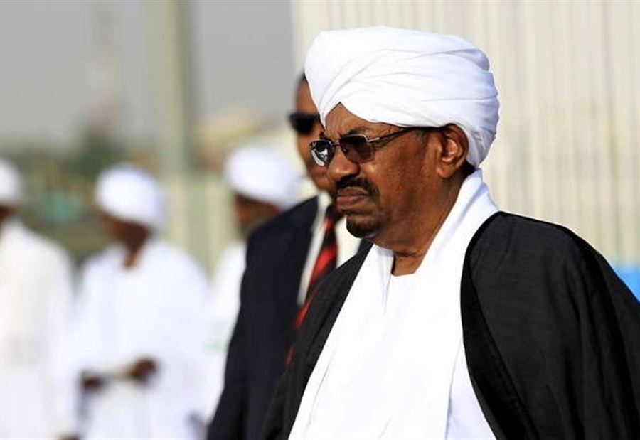 البشير حاول الهرب إلى دولة خليجية