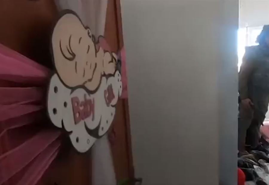 بالفيديو: قذائف صاروخية داخل سرير في غرفة أطفال