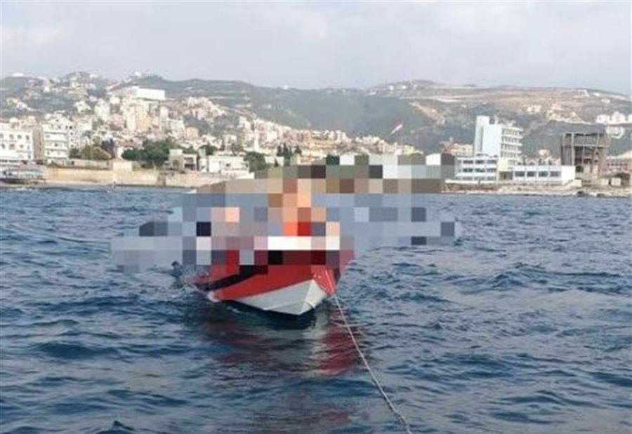 سحب زورق سياحي من البحصة الى البترون