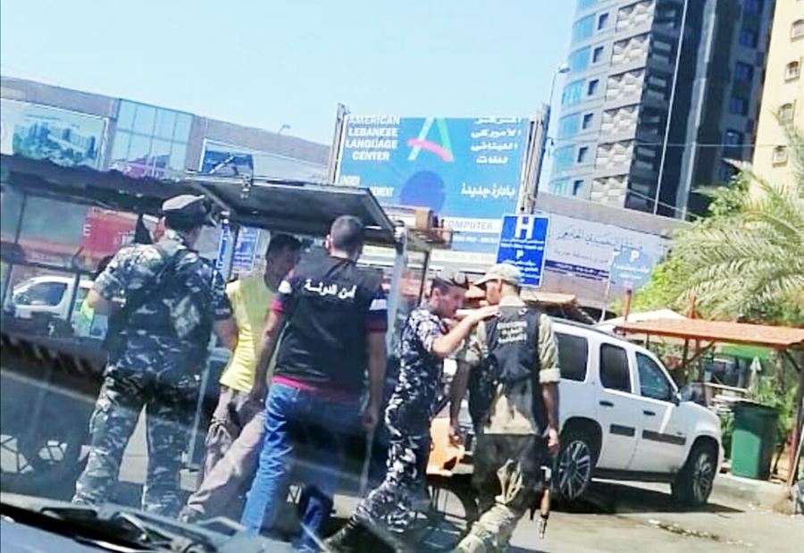 جمارك طرابلس تدهم "بسطات" لبضائع مهربة 