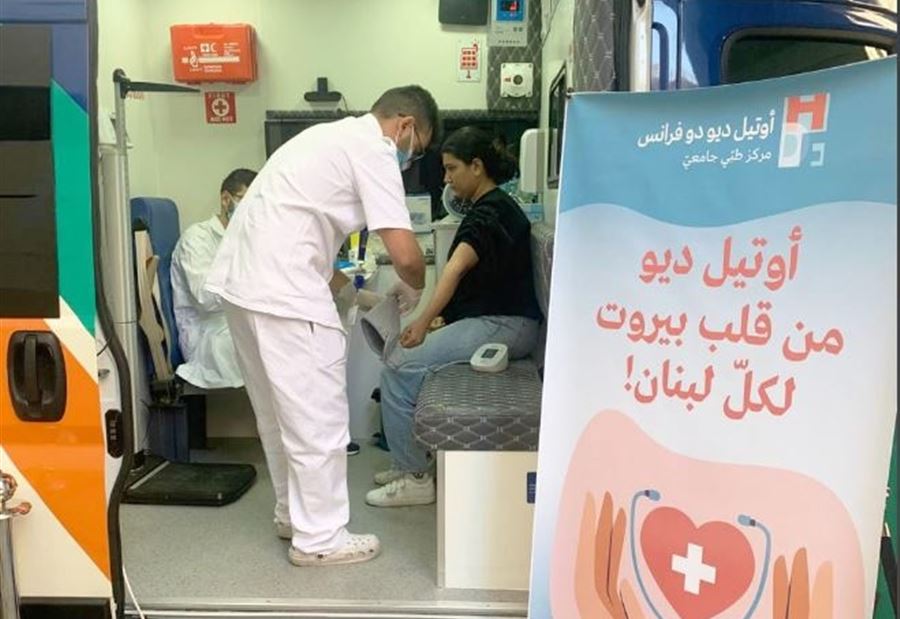 مبادرةٌ بوجه التحديات الصحية... عيادةٌ متنقلة تتجول في المناطق! 