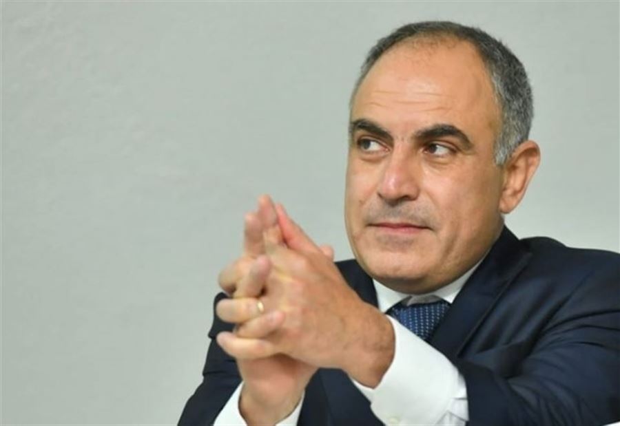 أسود... "نظامٌ سياسيٌّ يؤسَّسُ على أنقاضِ فسادهم"
