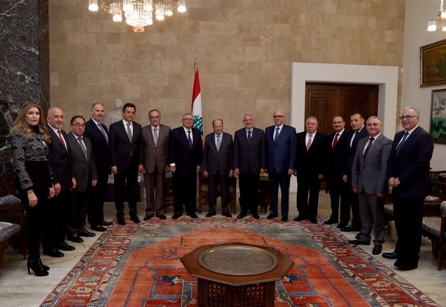 عون: النهوض بالإقتصاد أولوية الحكومة الجديدة