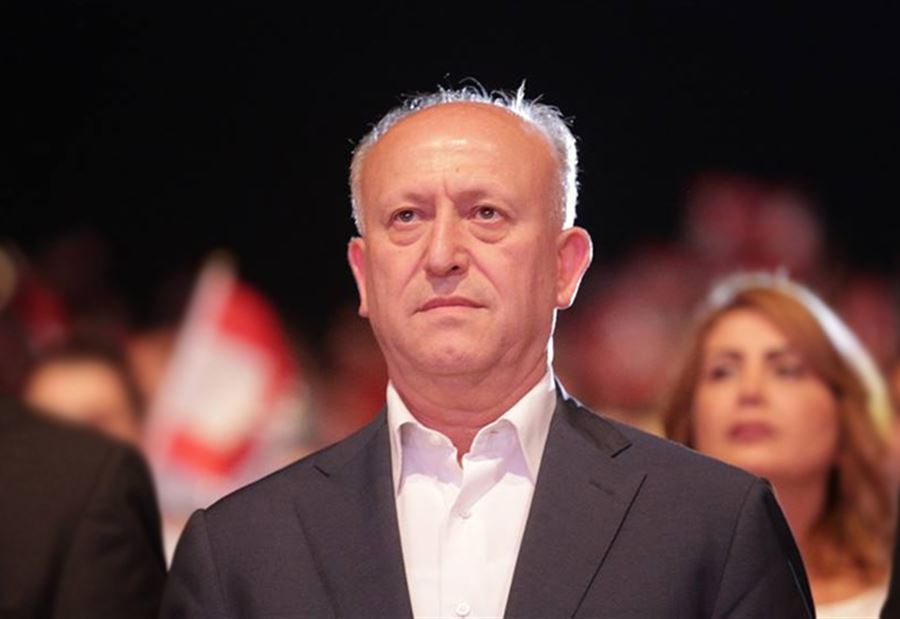 ريفي "يتخلف" مجدداً