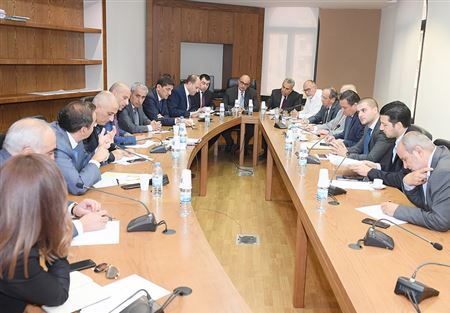 لجنة الأشغال طلبت دراسة لتأمين الكهرباء لزحلة 24 ساعة 