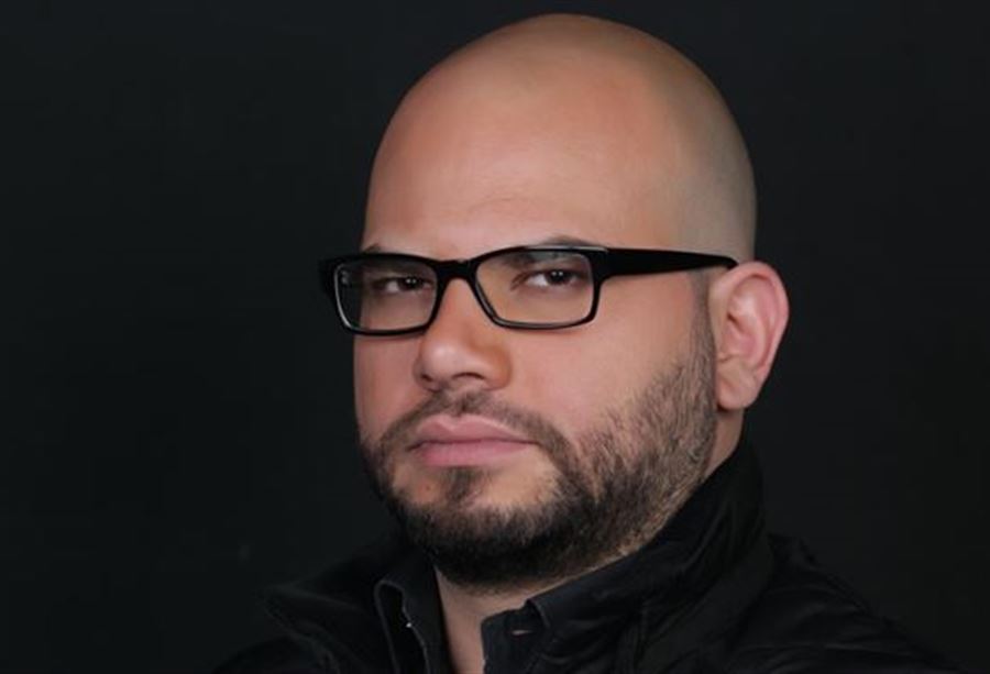 من قصد طوق برده ..."عنا كتير لنقولو"