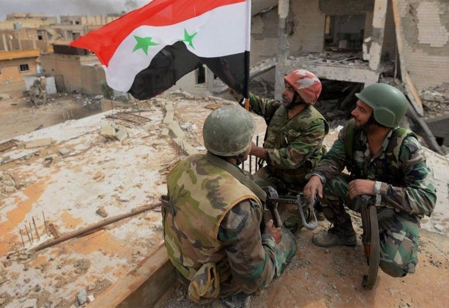 "أحد جنرالات الأسد يجري تسوية ويسلم أسلحته"!