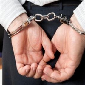 توقيف مطلوب واطلاق نار في النبعة