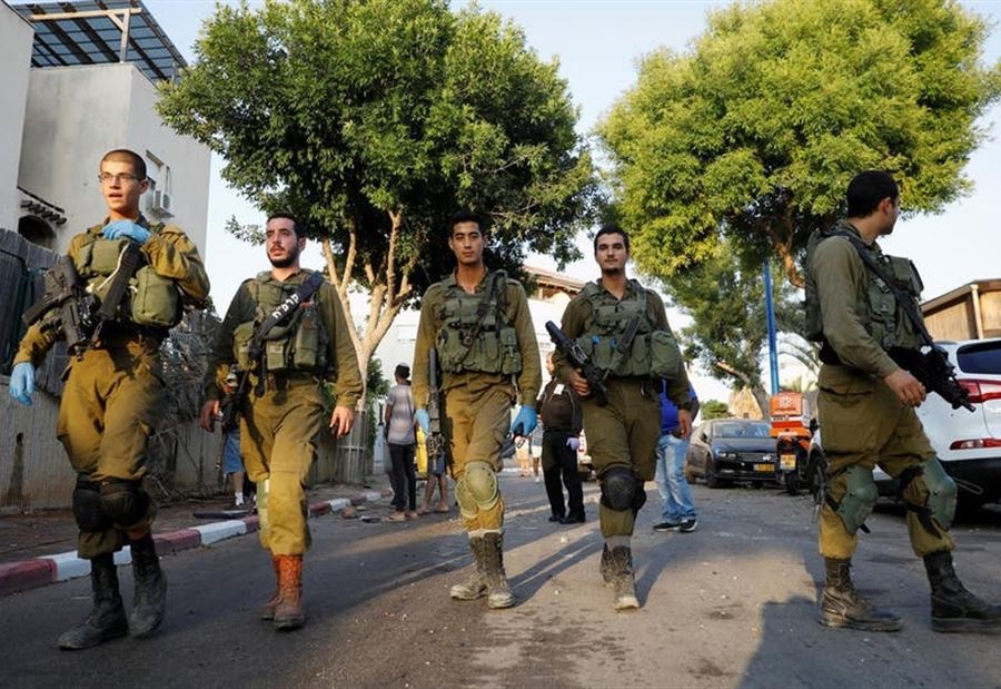 بالفيديو: الجيش الإسرائيلي يقتلُ "فلسطينيًا" 