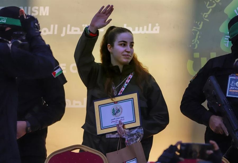 جندية إسرائيلية "تفضح" تفاصيل احتجازها في غزة جندية إسرائيلية "تفضح" تفاصيل احتجازها في غزة