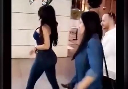 بالفيديو: هيفاء وهبي ترتطم بزجاج أحد المحلات