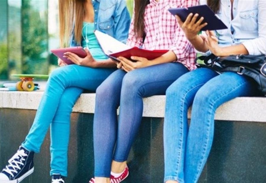 "الجينز الضيق" يهدد لابسيه بتشوهات "سيلوليت" "الجينز الضيق" يهدد لابسيه بتشوهات "سيلوليت"