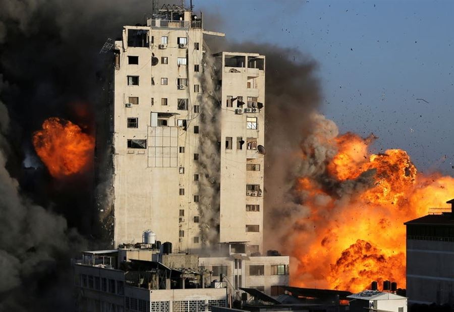 مطار تل أبيب مغلق... وجولة عنف جديدة في غزة (صور)