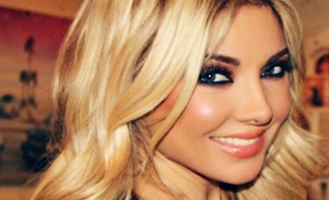 فيديو لميريام كلينك يسبب طرد موظف من عمله فيديو لميريام كلينك يسبب طرد موظف من عمله